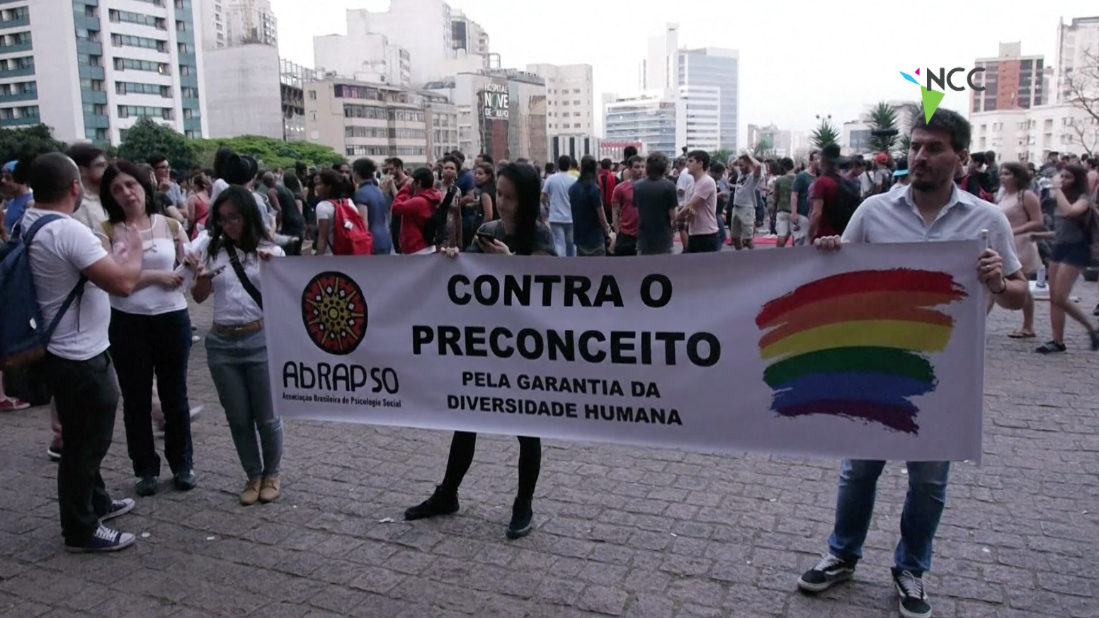 Manifestaciones en Brasil contra fallo que abre la puerta a la "cura gay"
