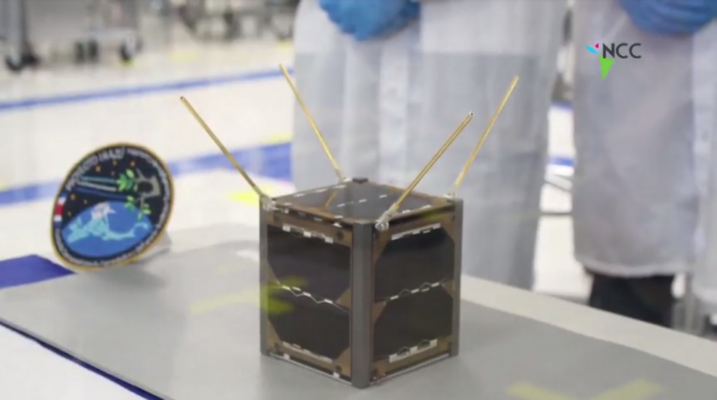 Costa Rica presenta el primer satélite espacial centroamericano