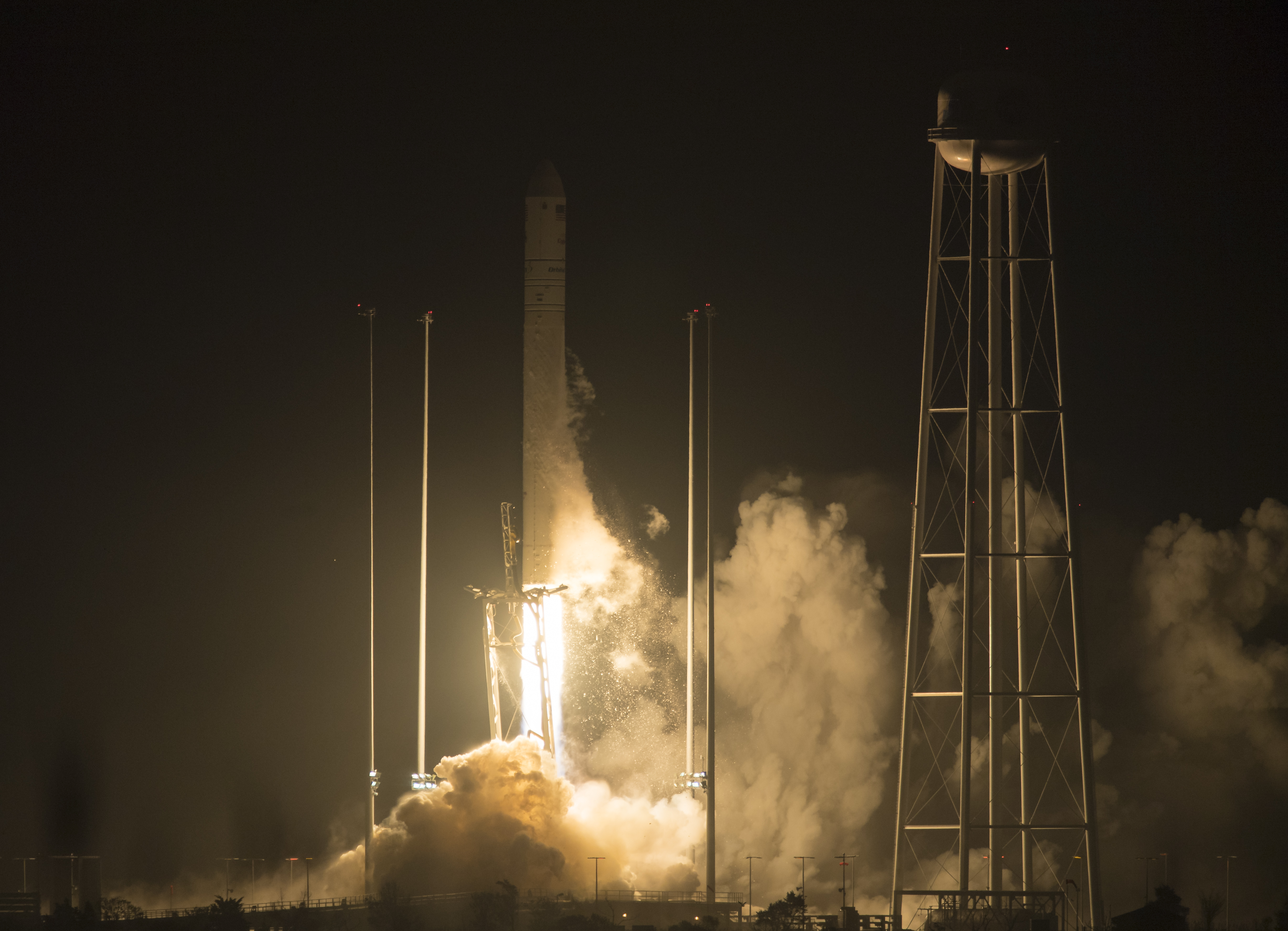 La nave Cygnus despega rumbo a la Estación Espacial para hacer experimentos