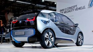El-BMW-i3-eléctrico-alcanza-las-114-millas-de-autonomía-840×473-1