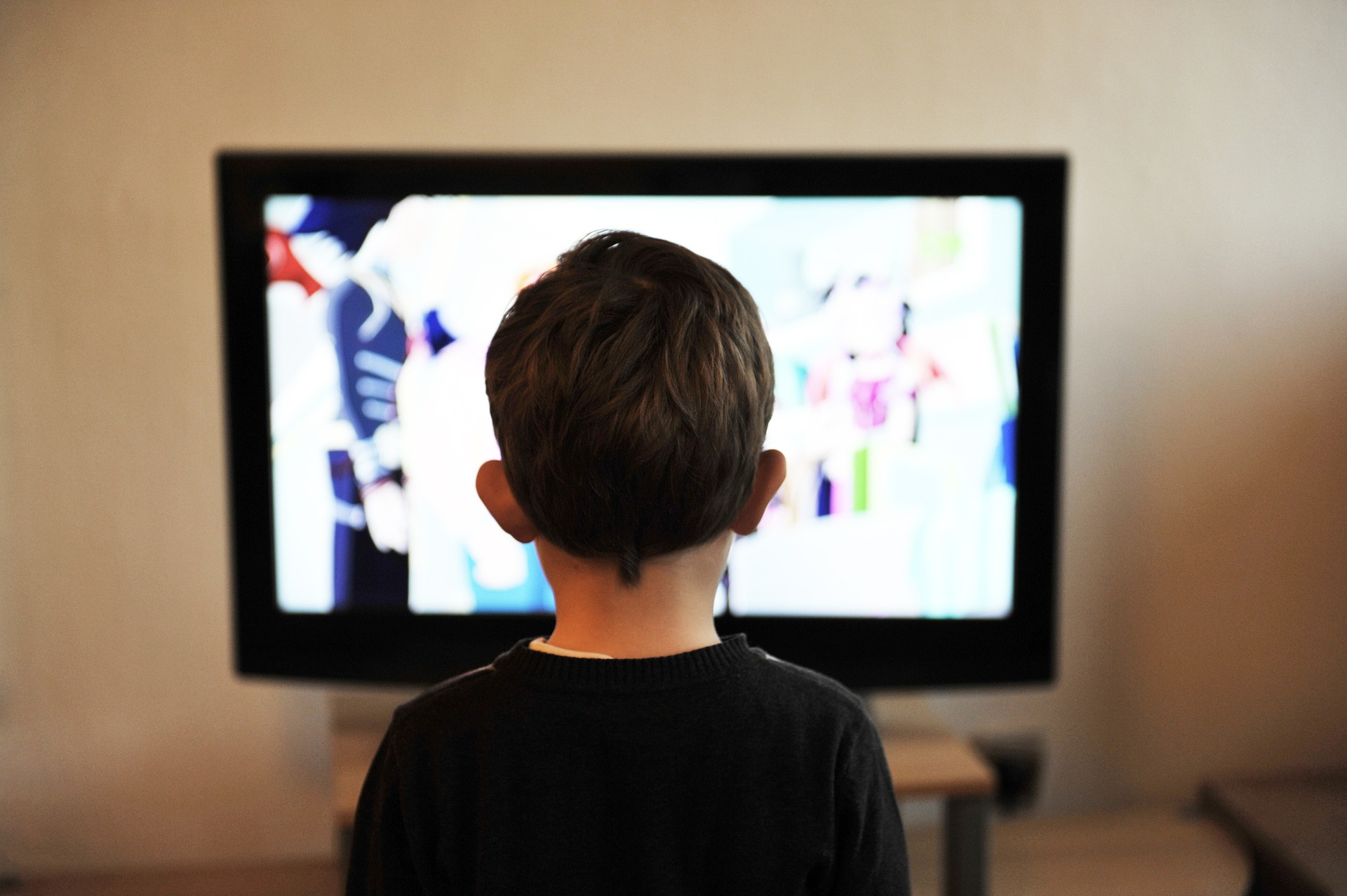 Estudio alemán revela que las teleseries reducen el nivel de lectura de libros