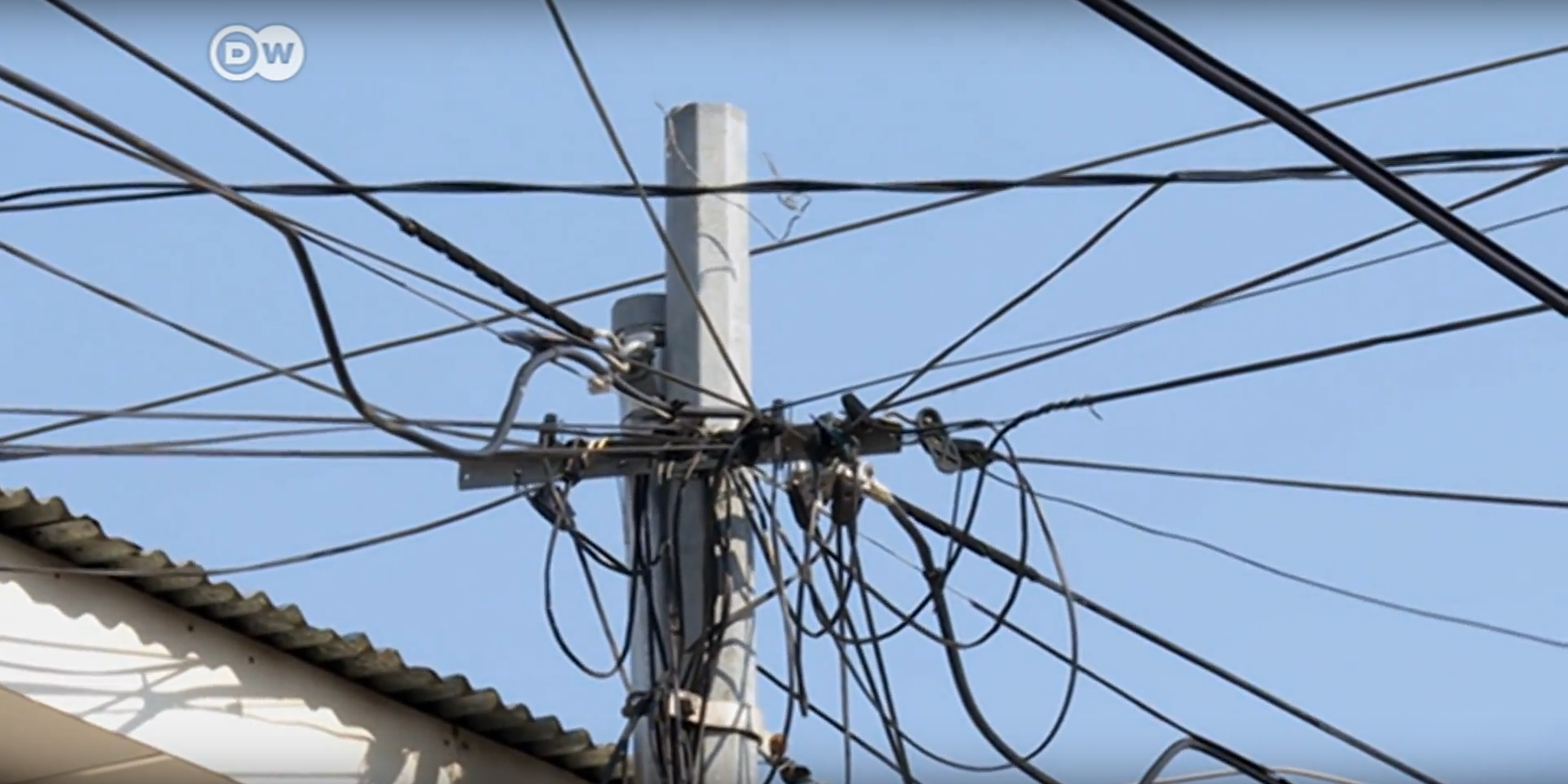 Compañía emprendedora lleva luz barata a comunidades