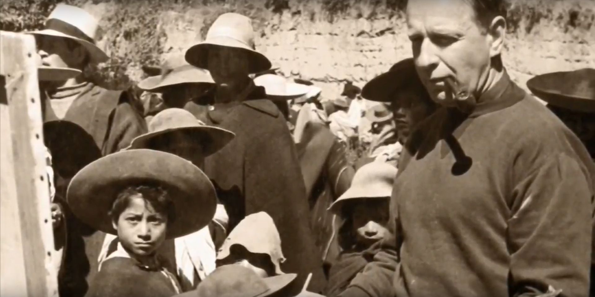 Expo foto muestra el judaísmo andino