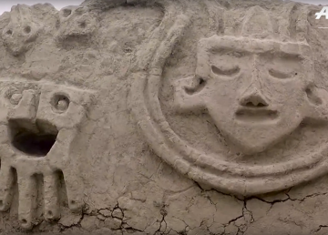 Altorrelieve de 3,800 años en Perú