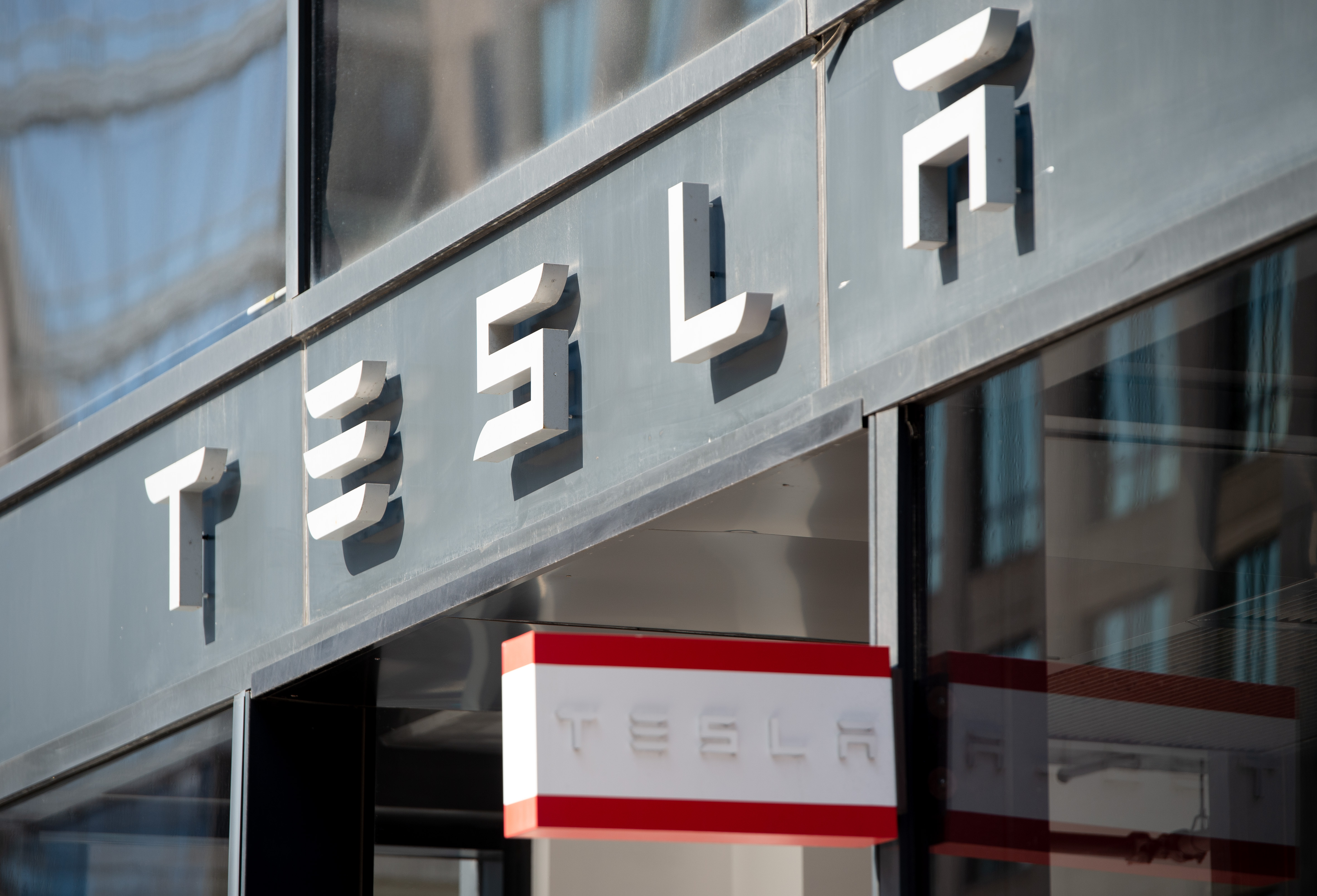 Tras un «histórico» trimestre, Tesla apunta a Europa y China