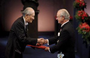 PREMIO NOBEL DE LITERATURA 2008, EL FRANCÉS JEAN-MARIE GUSTAVE LE CLEZIO
