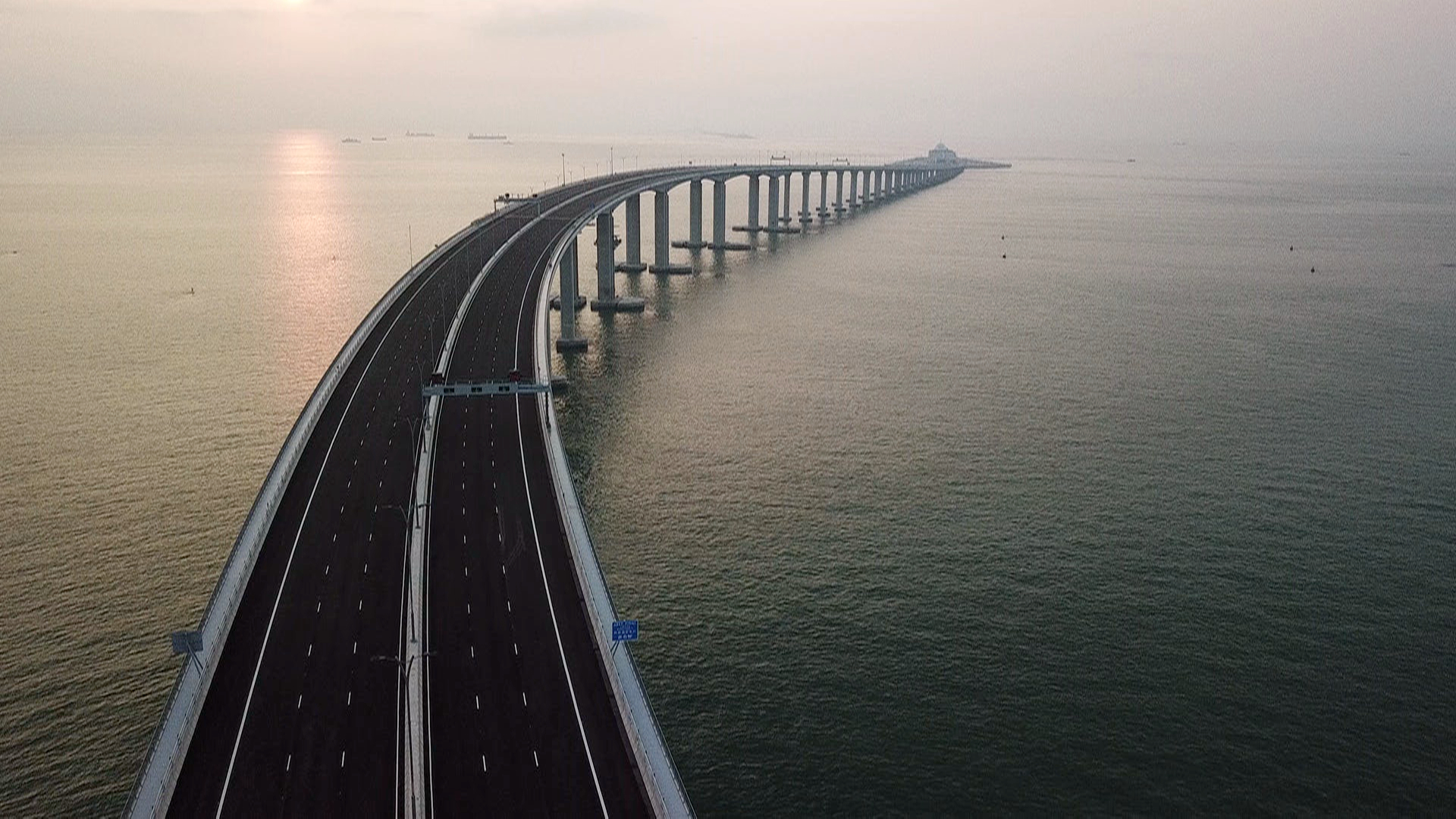 El puente marítimo más largo del mundo construido por China mide 55 km