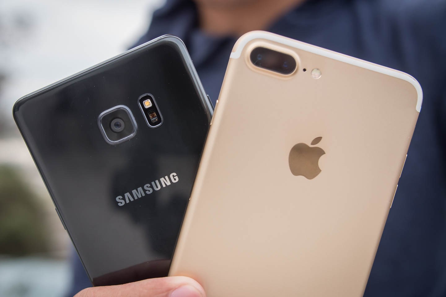 Italia multa a Apple y Samsung por ralentizar sus dispositivos