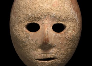 Descubierta una máscara de piedra de 9.000 años de antigüedad en Cisjordania