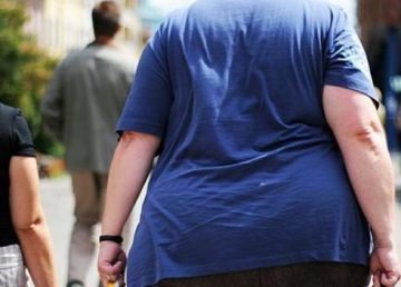 "Es más probable que el niño que nace con bajo peso y crece rápidamente pueda adolecer después de sobrepeso", sostiene el director de Nutrición de la Organización Mundial de la Salud. (EFE)