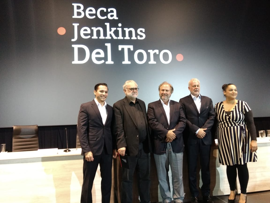 Presentan Beca Jenkins - Del Toro para futuros cineastas