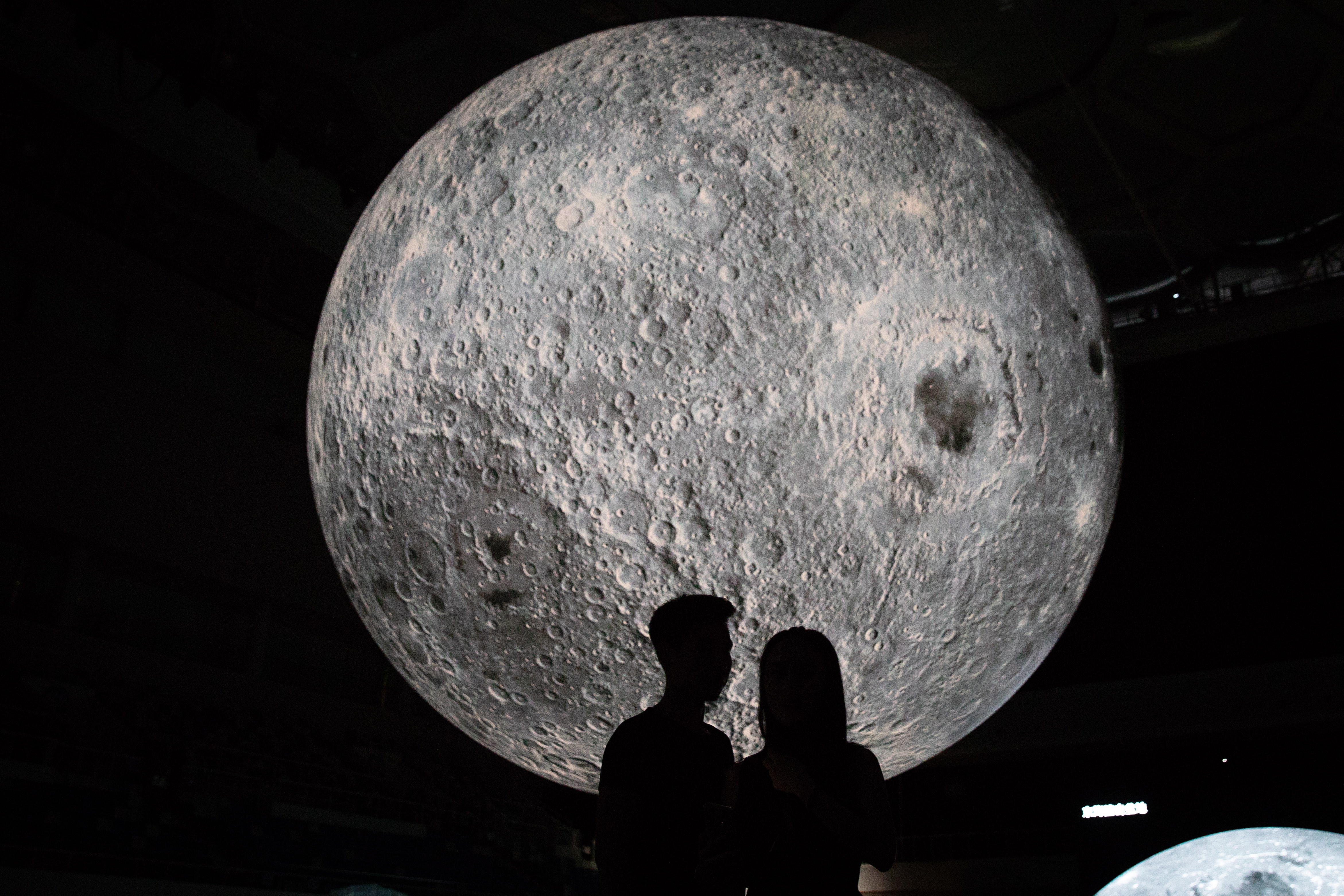 La sonda china Chang’e 4 consigue ingresar en la órbita lunar