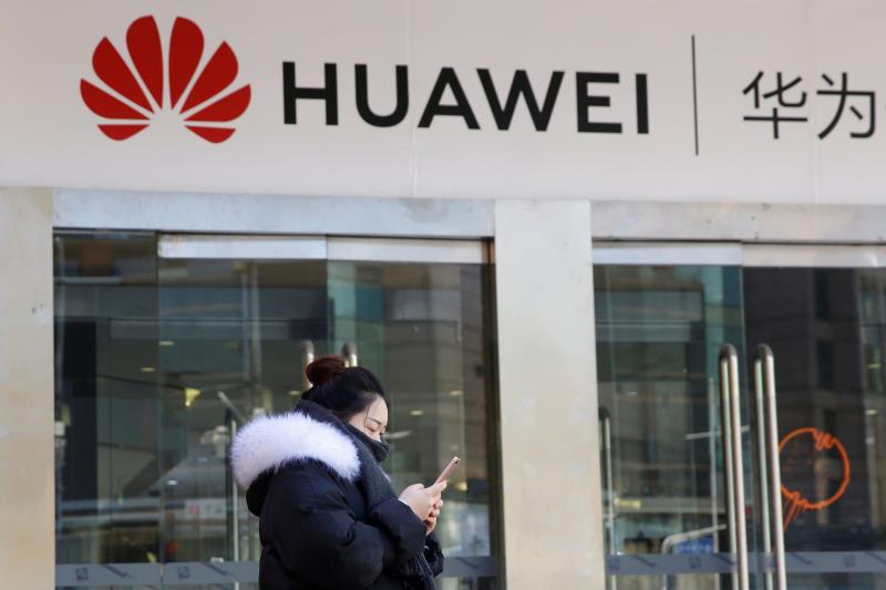 Huawei sanciona a empleados por un tuit corporativo enviado con iPhone