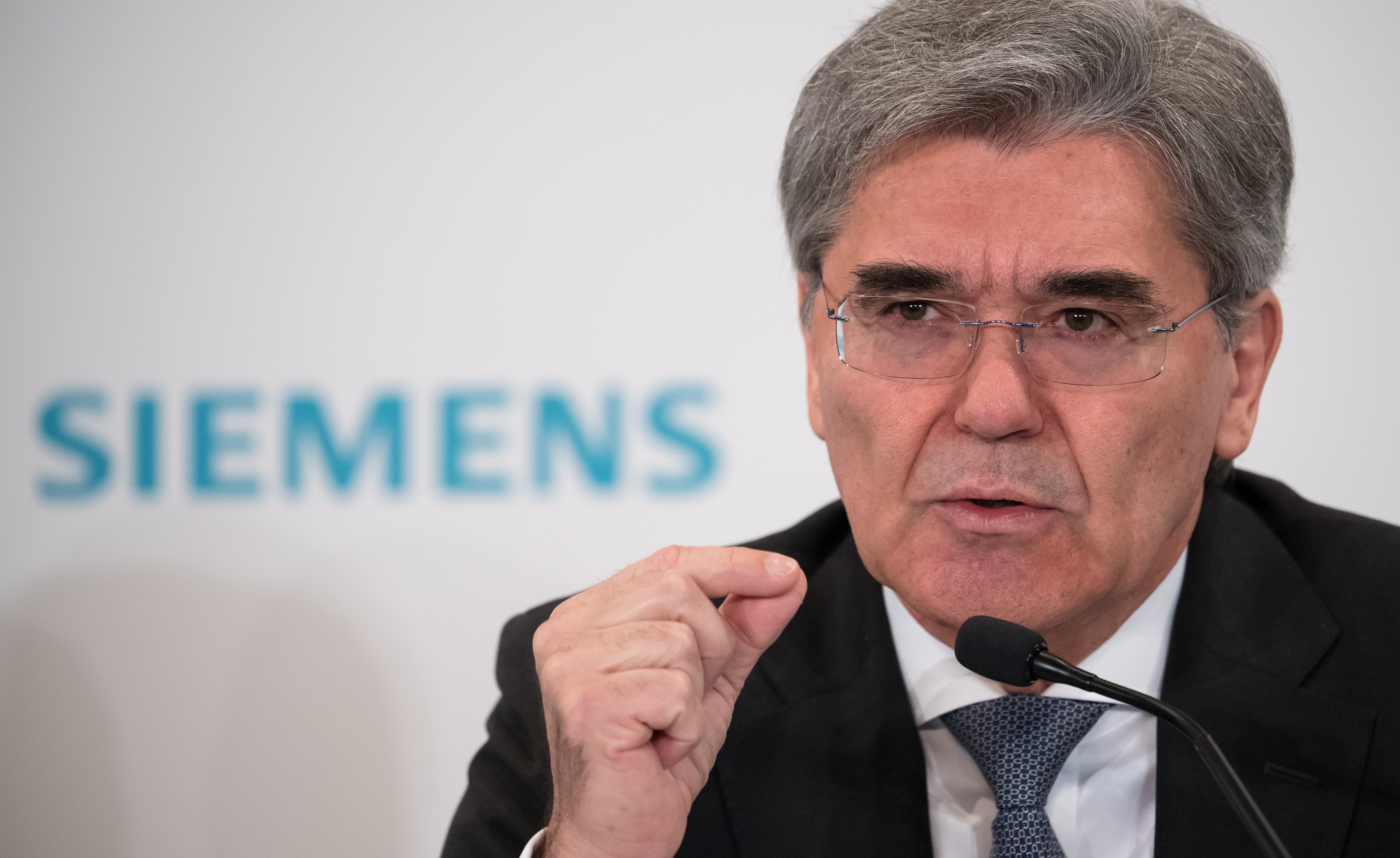 CEO de Siemens dice que no habrá fusión Alstom