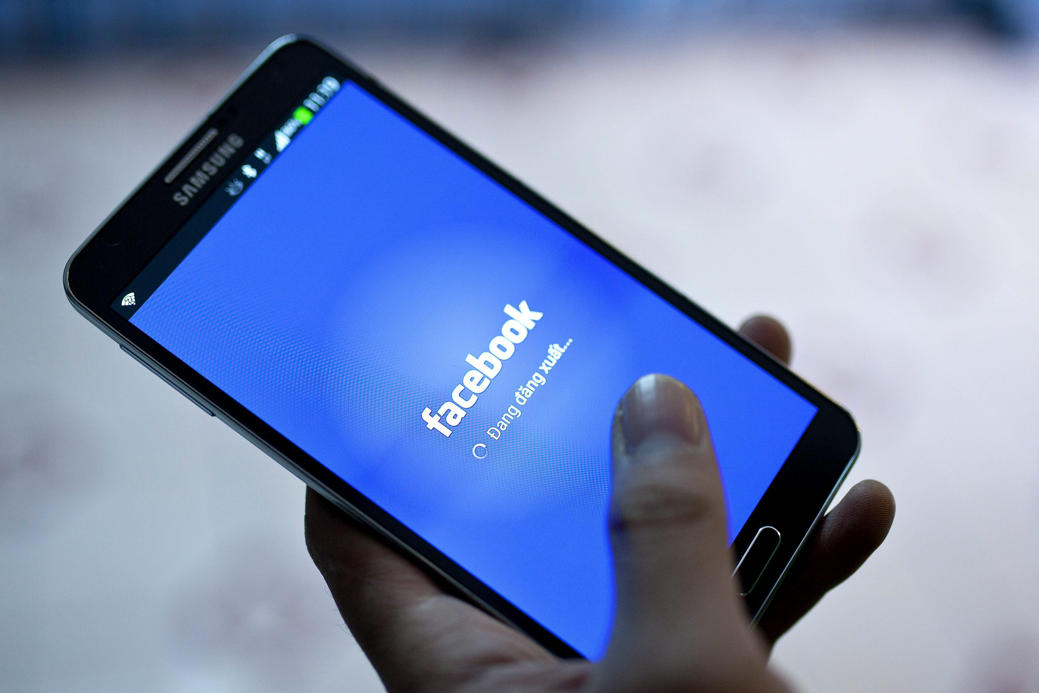 Facebook invertirá millones de dólares para desarrollar noticias locales