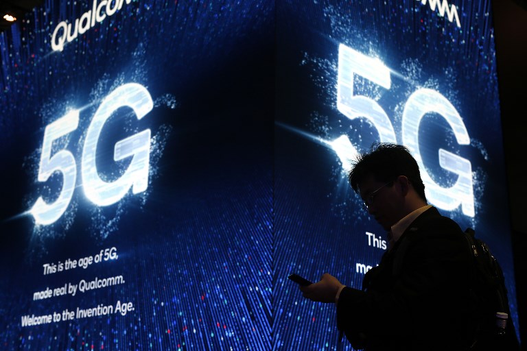 Un cirujano realiza la «primera» operación guiada a distancia con red 5G