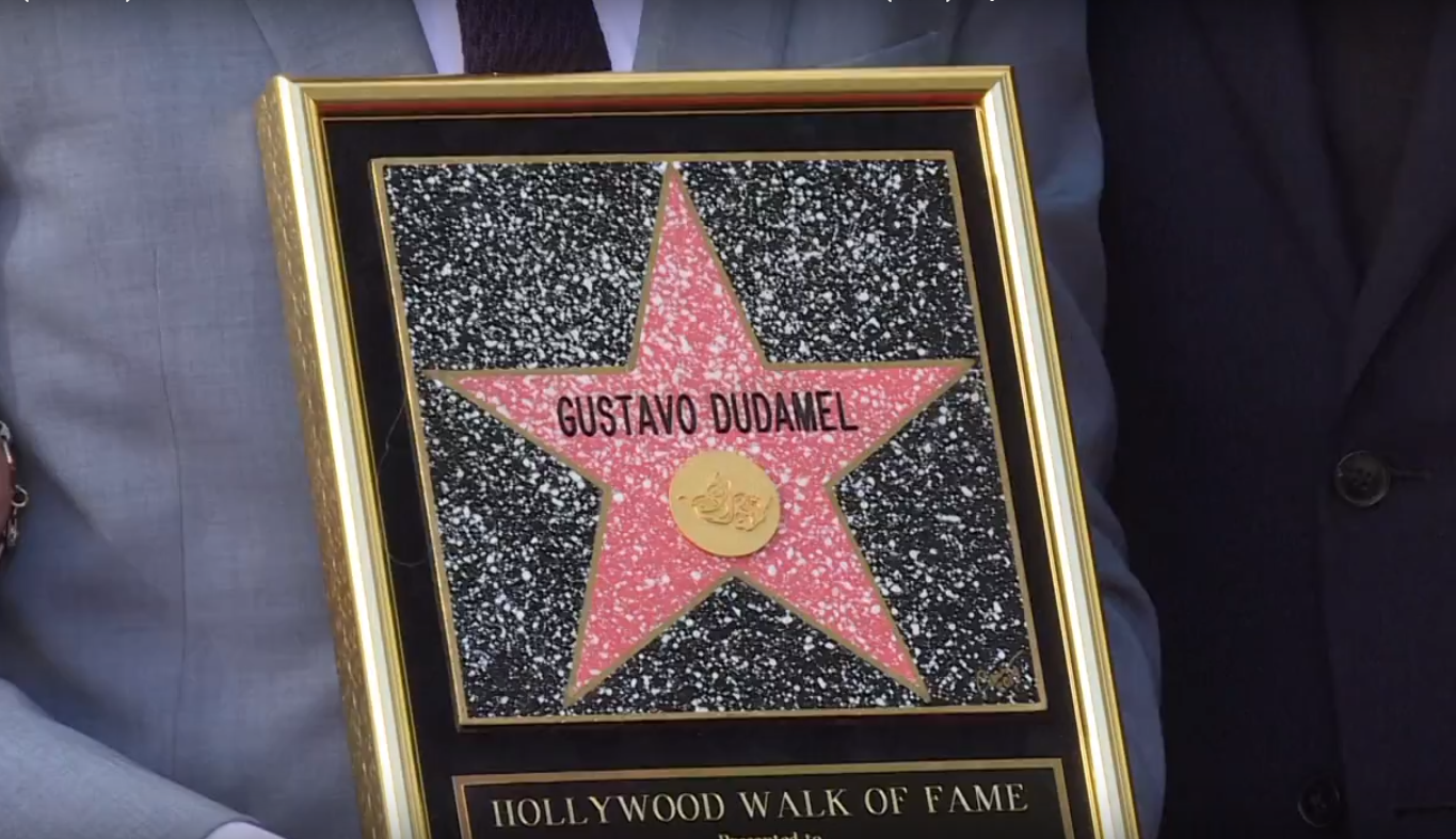 Dudamel, el director venezolano, llega al Paseo de la Fama de Hollywood