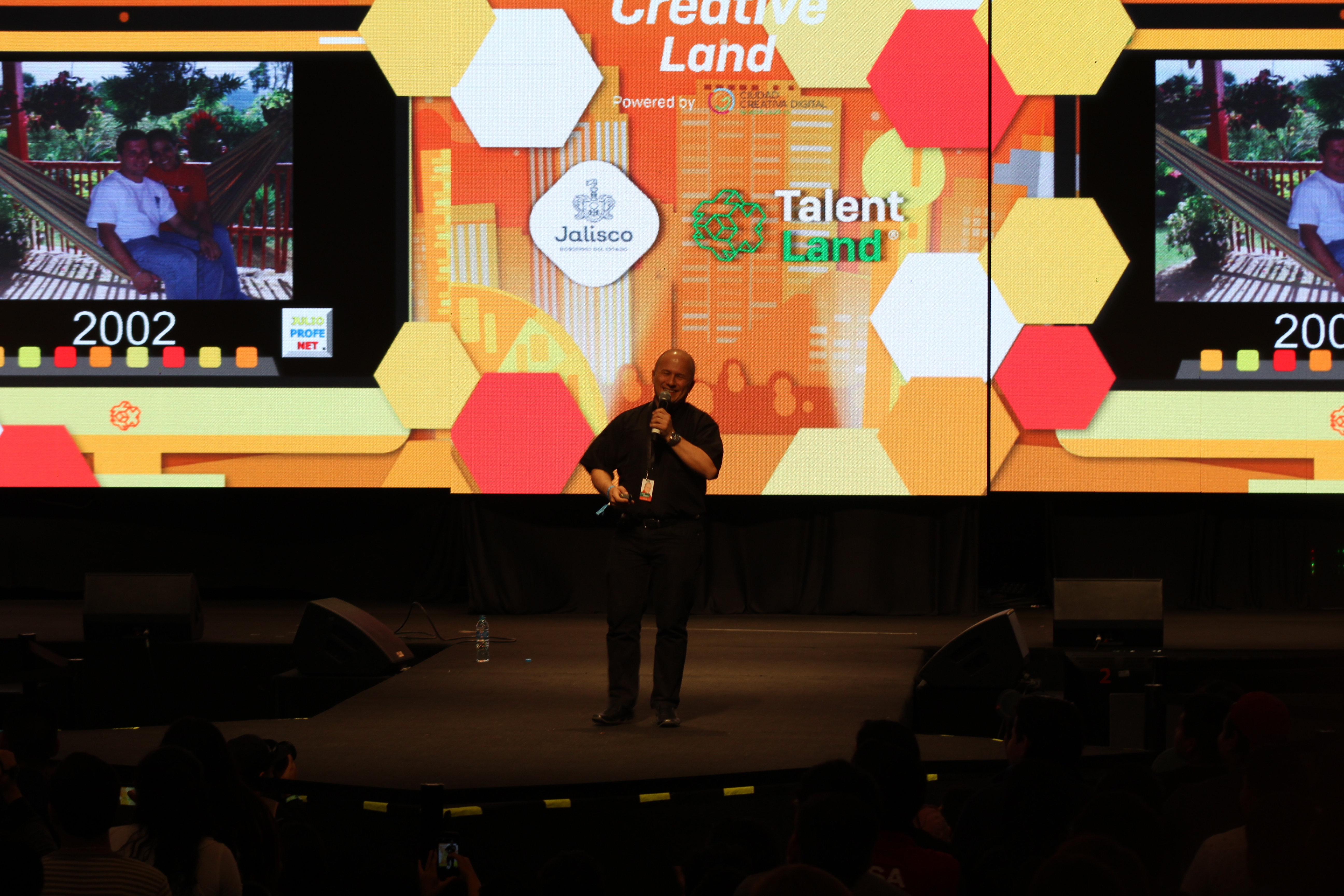 JulioProfe, el rockstar de la ciencia inaugura las conferencias magistrales en Talent Land