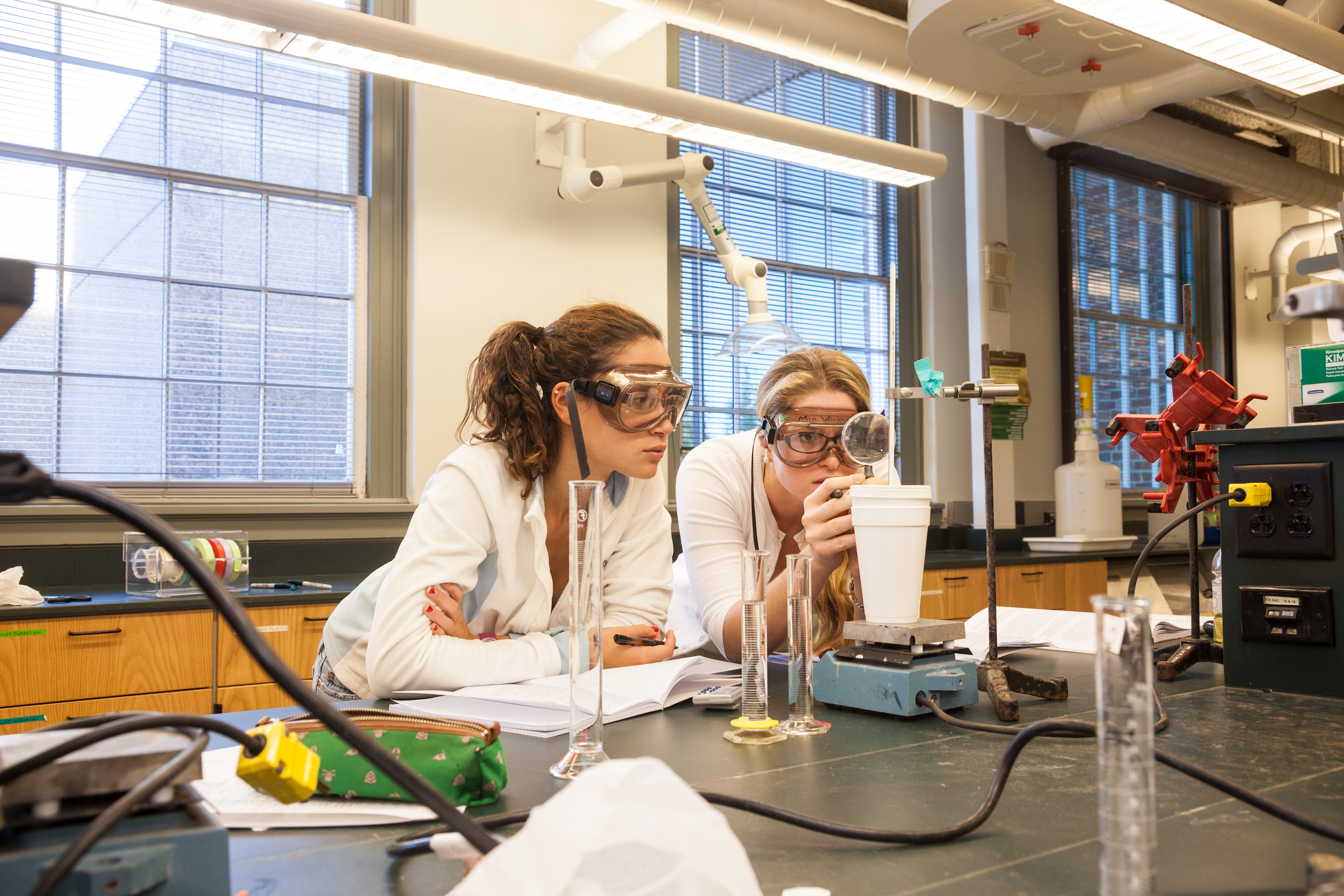 La Universidad de Valencia visibiliza a las mujeres en la ciencia