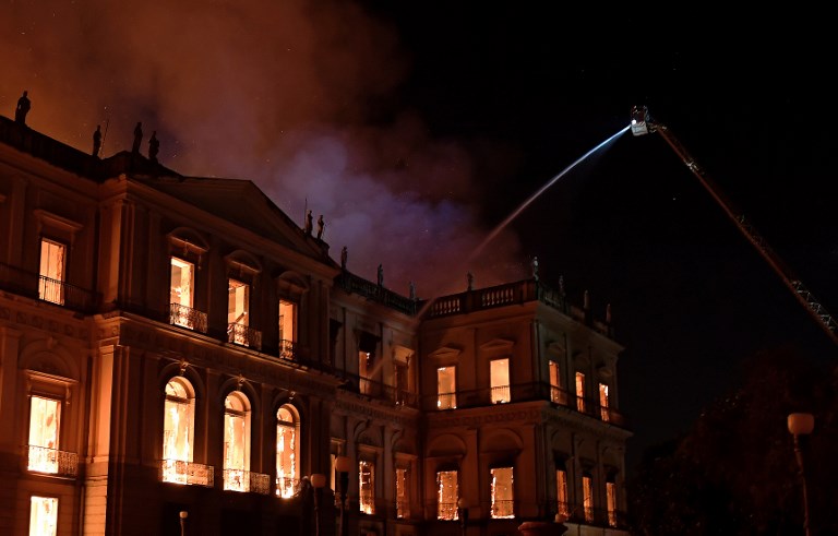 Incendio del Museo Nacional de Rio empezó en aire acondicionado