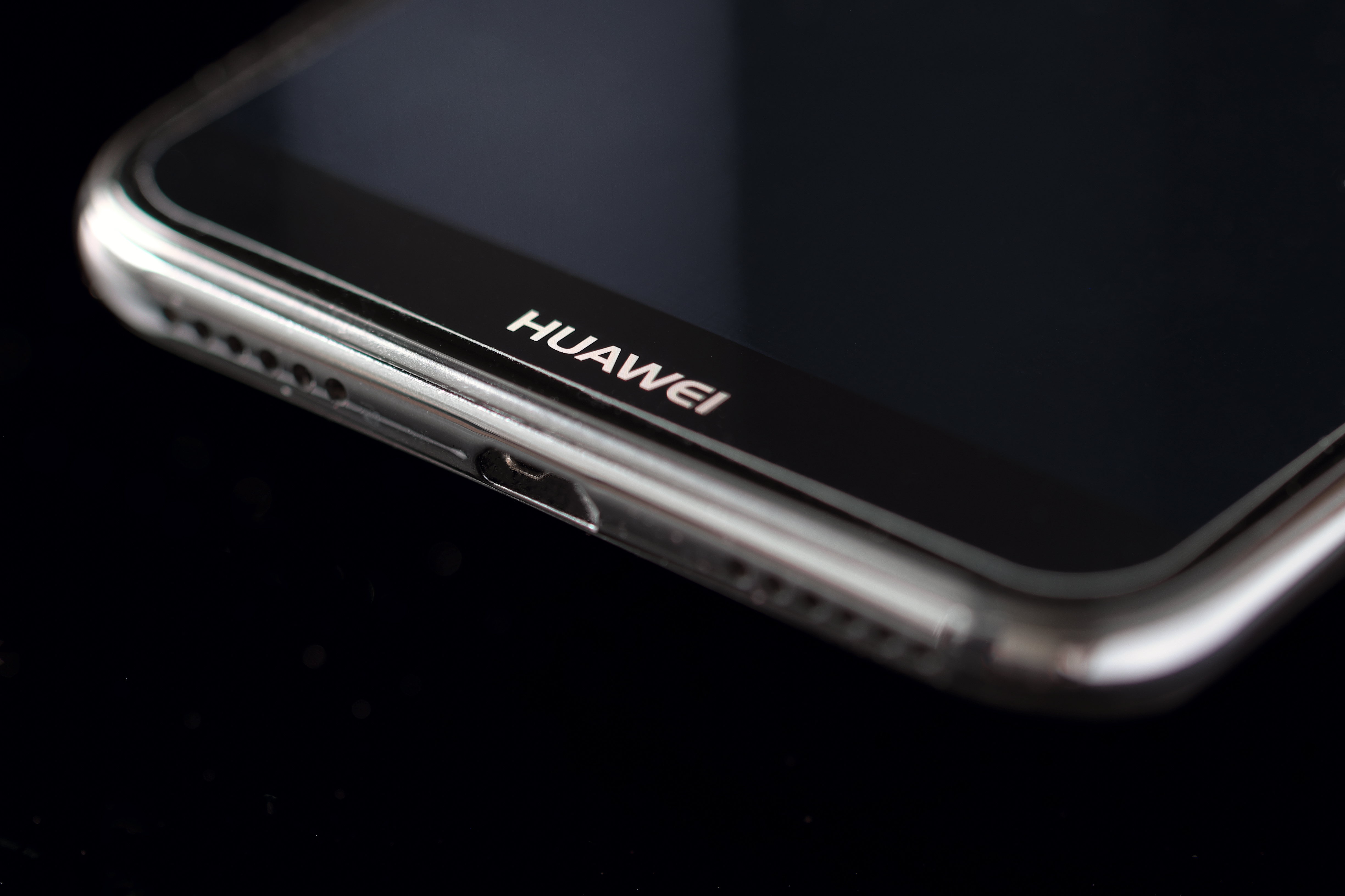 Huawei podrá descargar Google Play, pero no actualizar Android