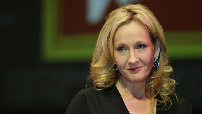 JK Rowling lanzará cuatro nuevos libros electrónicos de Harry Potter en junio