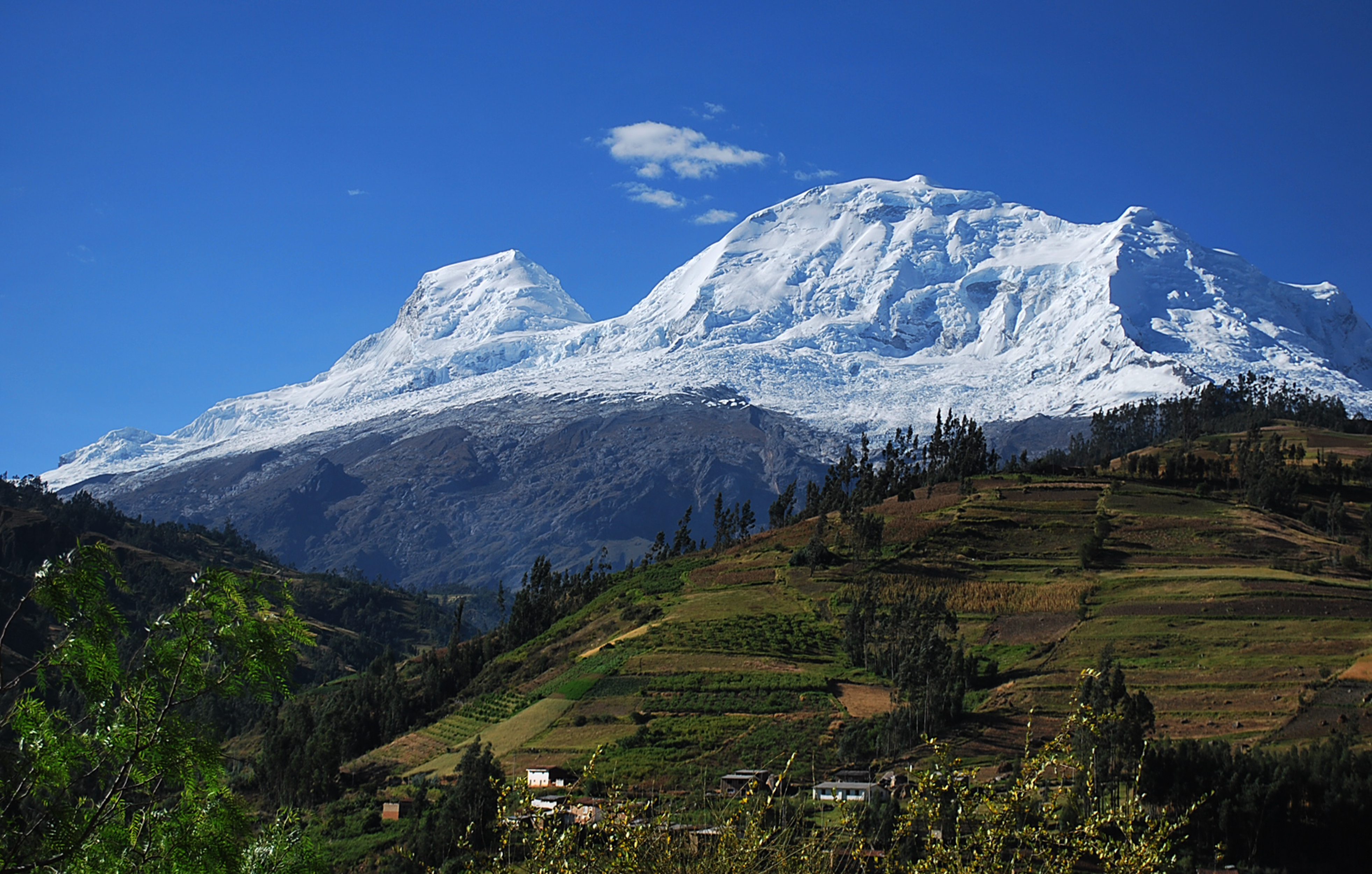 Milenarios hielos de nevado peruano darán datos sobre cambio climático