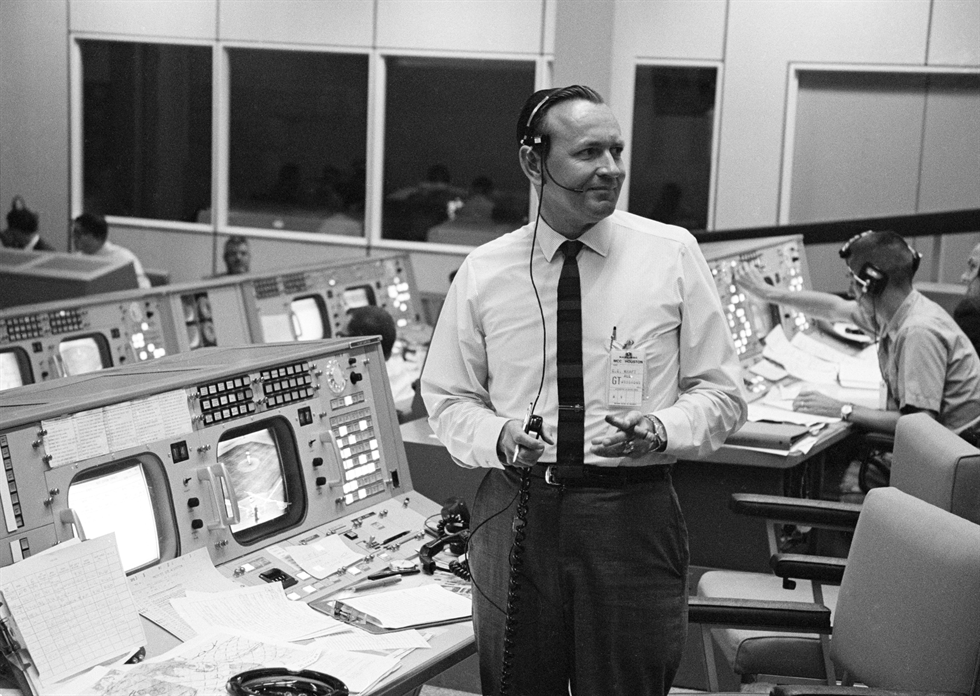 Muere Chris Kraft, el primer director de vuelos de la NASA