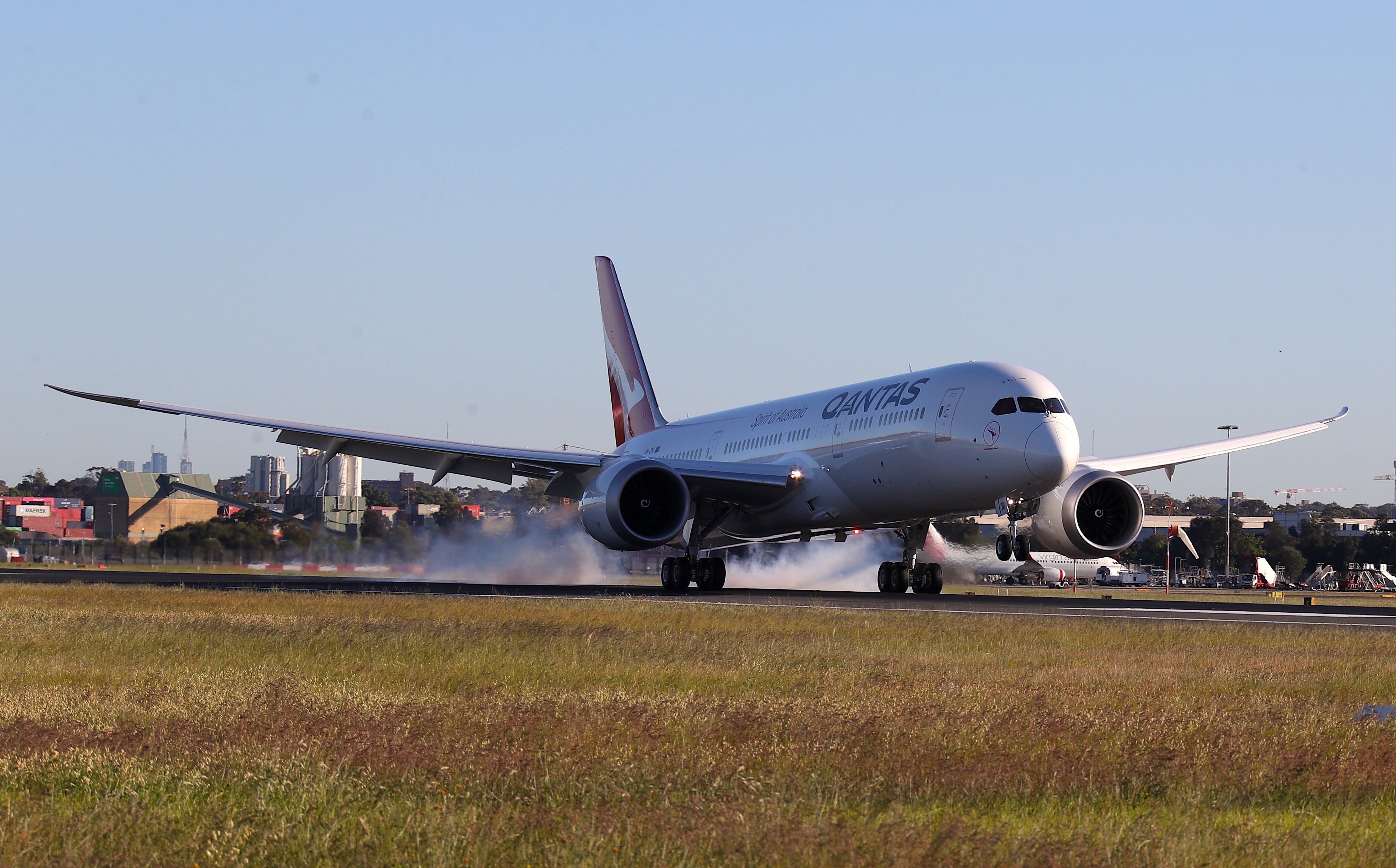 Qantas finaliza ensayo de vuelo comercial más largo, de Nueva York a Sídney