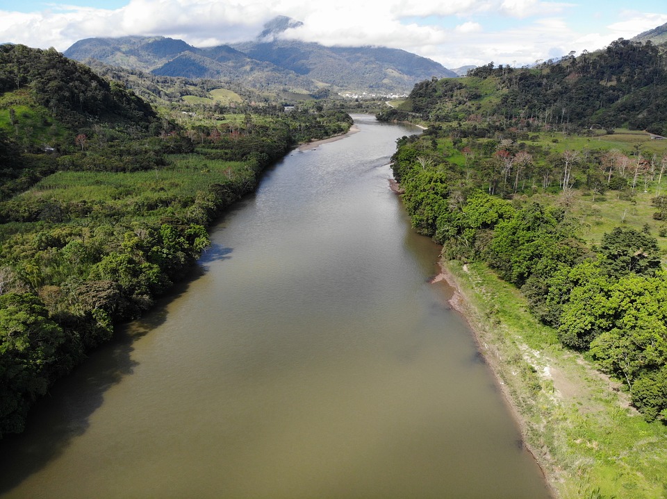 Pueblos indígenas del Amazonas, en peligro por incendio