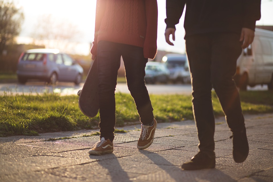 Análisis de la forma de caminar ayuda a monitorear la calidad del sueño