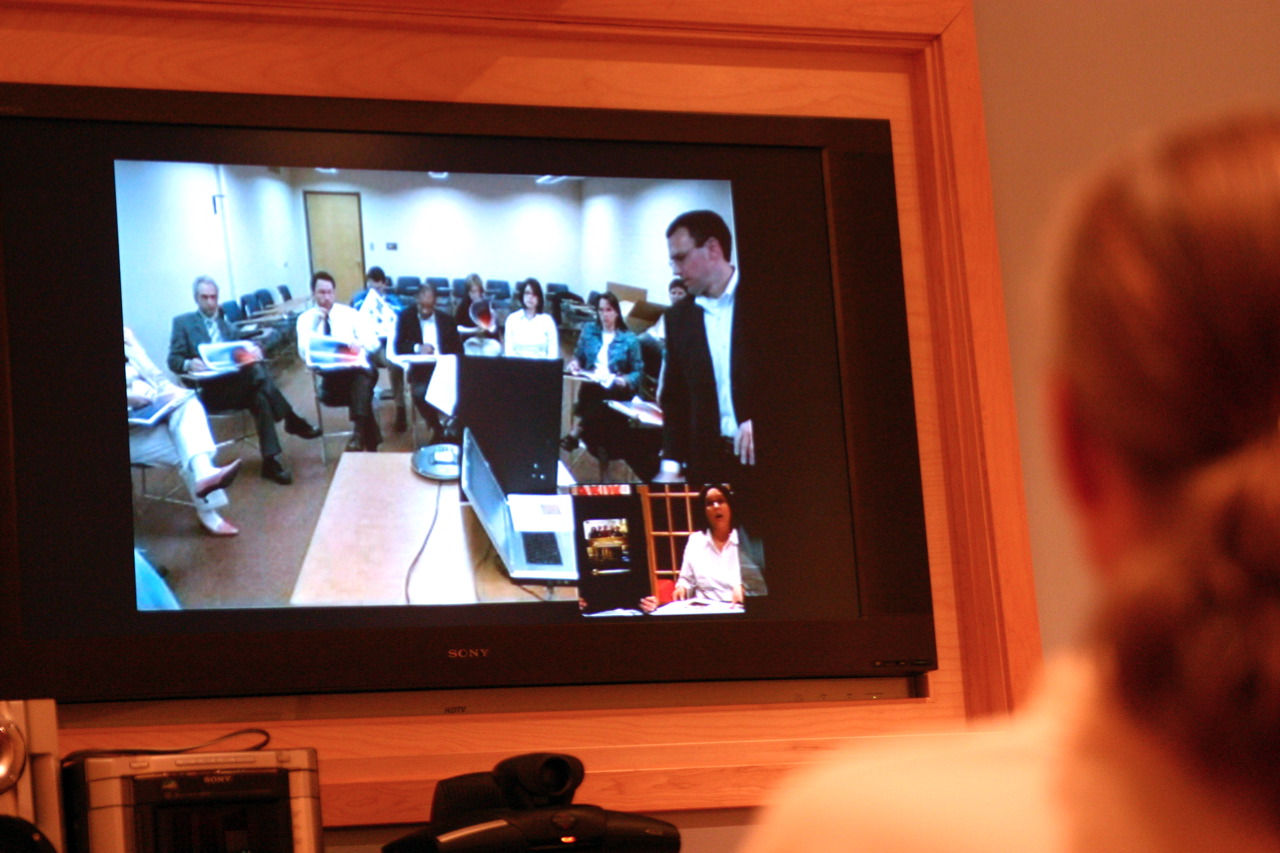 Estudiantes de Uruguay aprenden por videoconferencia