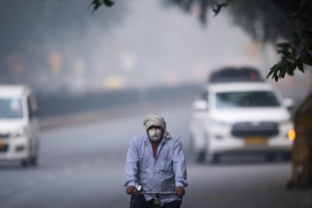 Millones de personas bajo una neblina contaminante en Nueva Delhi