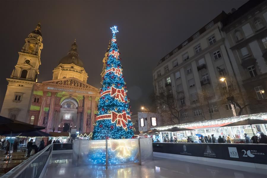 Con espectáculo de mapping inician fiestas de Navidad en Bogotá