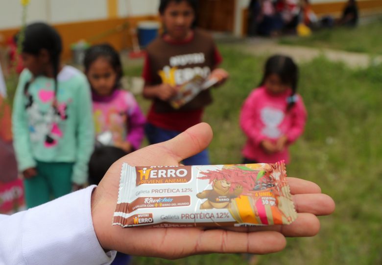 Galleta rica en hierro: la solución contra la anemia infantil de Perú