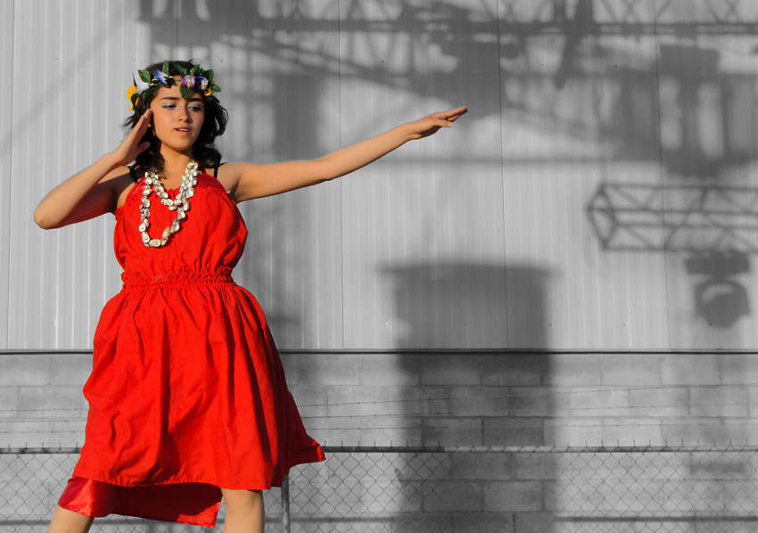 Un peculiar festival reúne las danzas tradicionales de todo el mundo