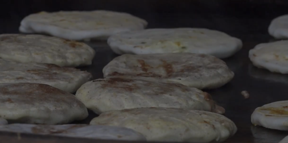 Conoce las Pupusas, el platillo insignia de El Salvador 