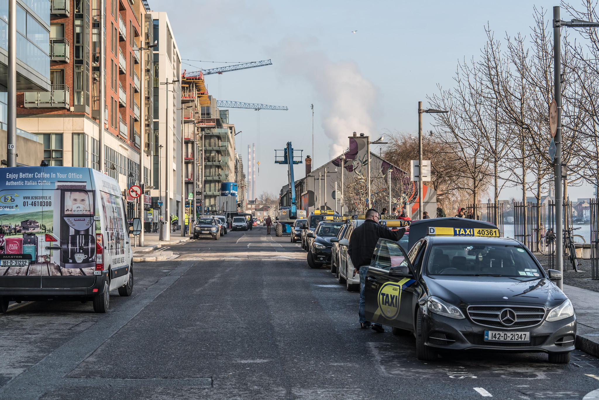 Irlanda prohibirá venta de autos que usen combustibles fósiles para 2030