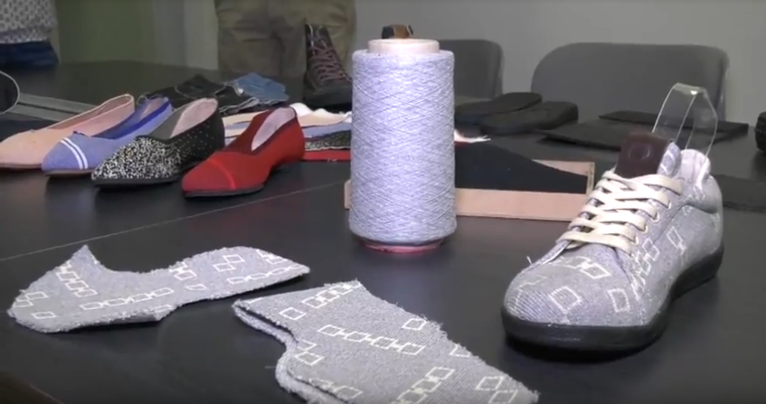 Jóvenes peruanos crean empresa de zapatos hechos con llantas y telas recicladas 