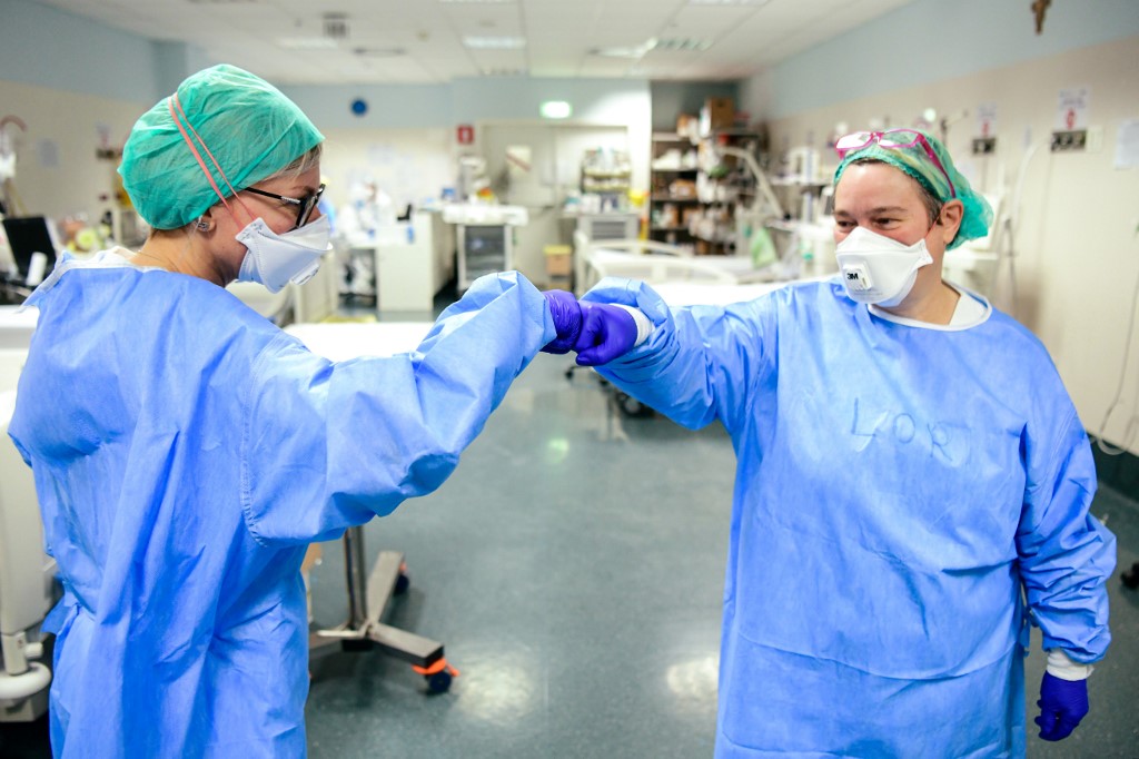 Pacientes que superaron el coronavirus donan su plasma para salvar vidas