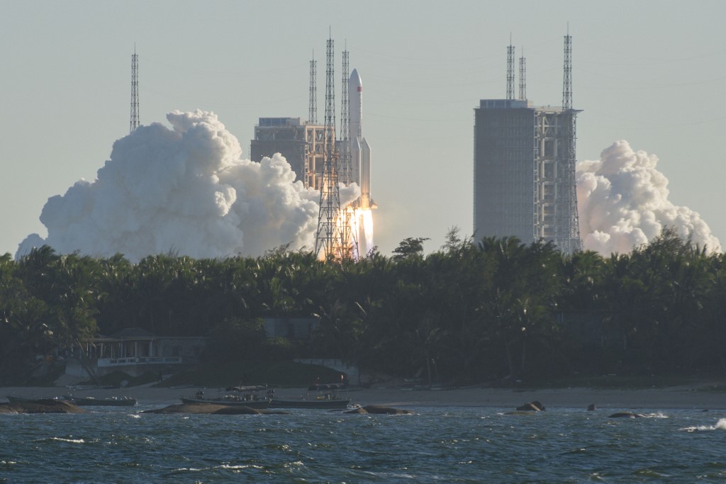 La nueva nave espacial china regresa a la Tierra