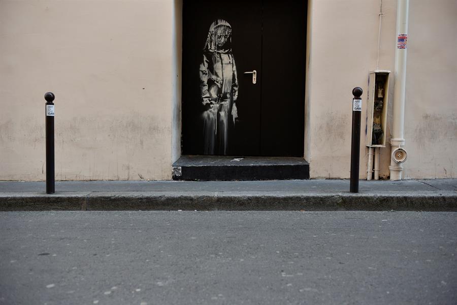 Recuperan en Italia una puerta robada de la sala Bataclan con un mural de Banksy