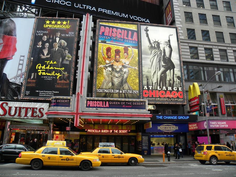 Broadway anuncia que no abrirá sus teatros hasta 2021