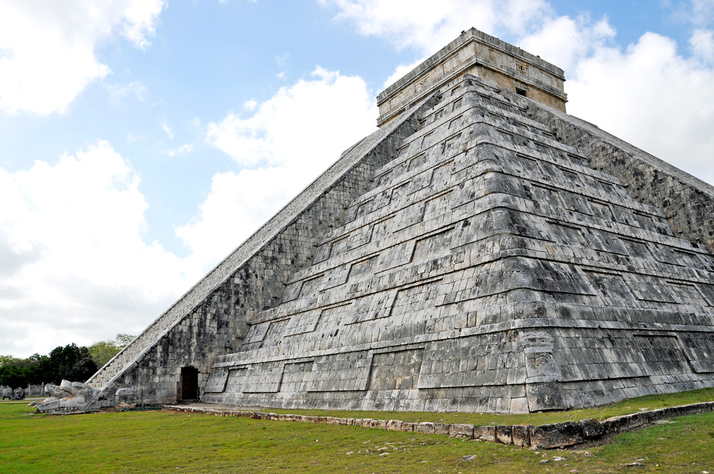 Hernán Cortés usó bergantines y cortó el agua para conquistar Tenochtitlan