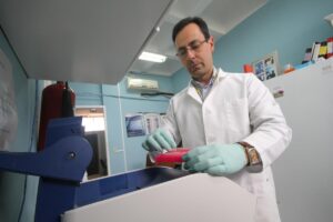 284-2-CIENCIA-cientifico unah