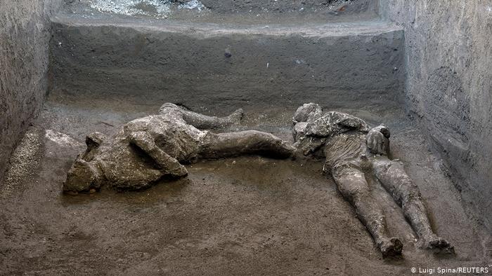 Hallan en Pompeya restos de dos víctimas de la erupción del año 79