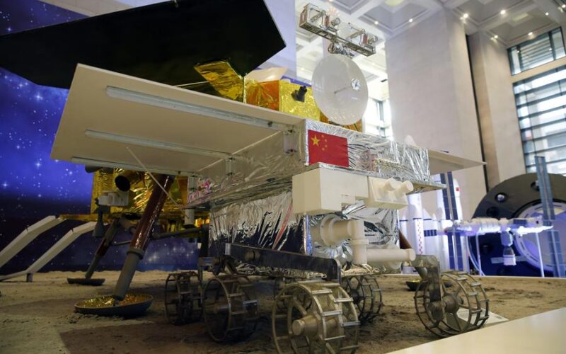 China prepara el lanzamiento de una sonda a la Luna para recolectar muestras
