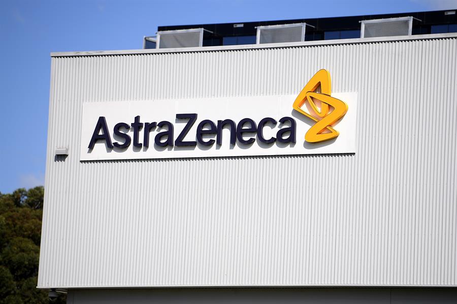 AstraZeneca estima distribuir la vacuna de la COVID-19 a finales de marzo