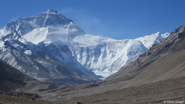 El Everest, la montaña más alta del mundo, tiene una nueva altura