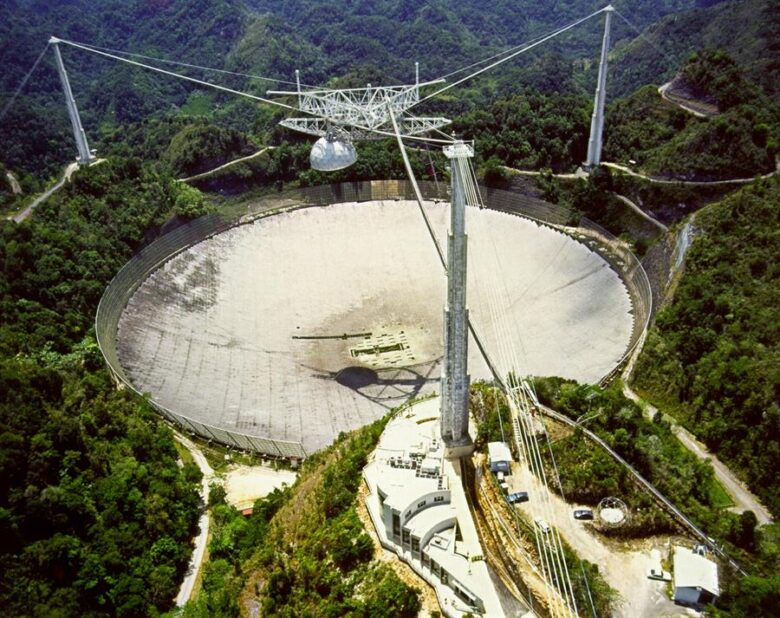 Puerto Rico pierde el histórico radiotelescopio de Arecibo